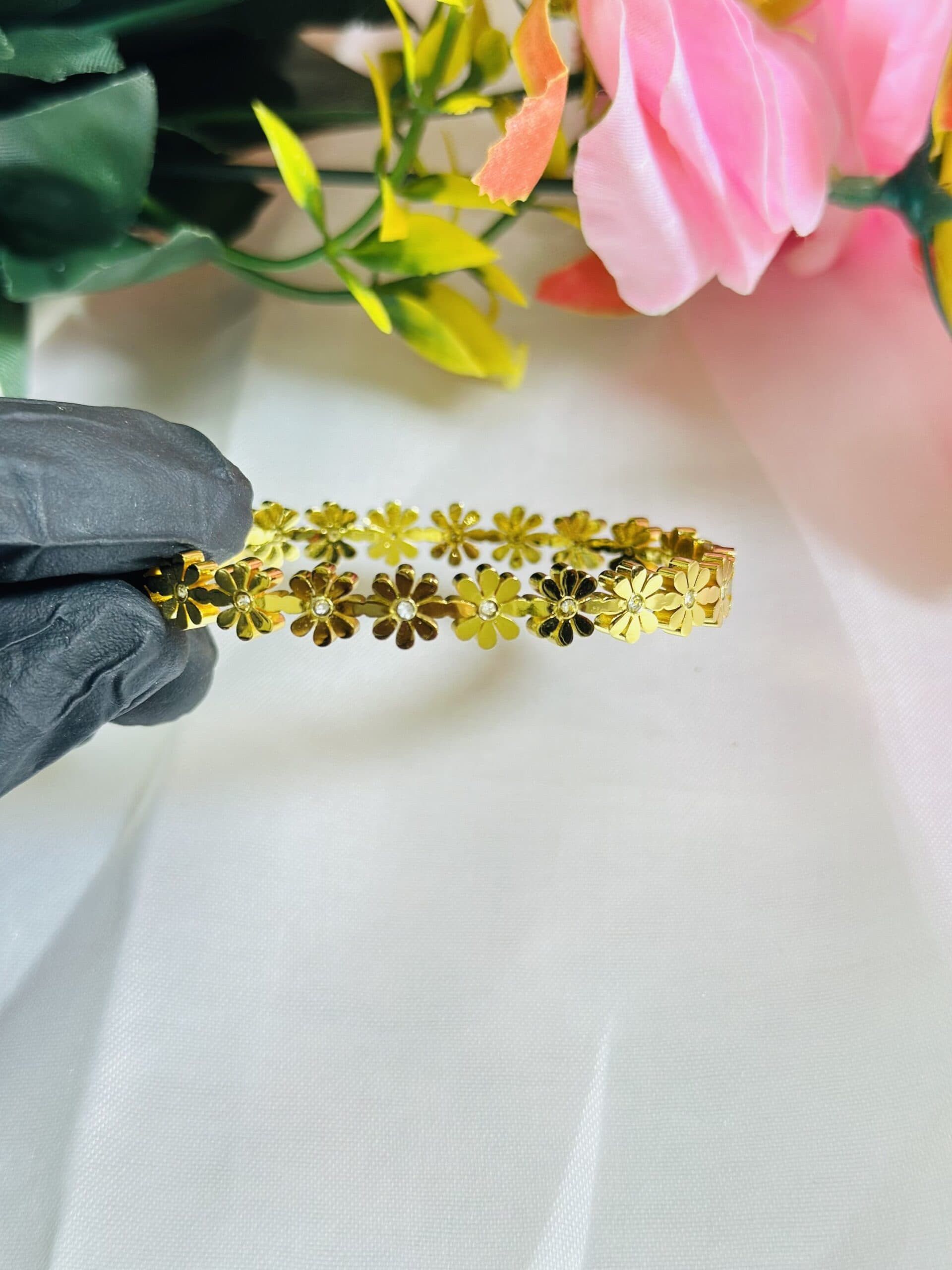 anti tarnish daisy bloom statement bangle