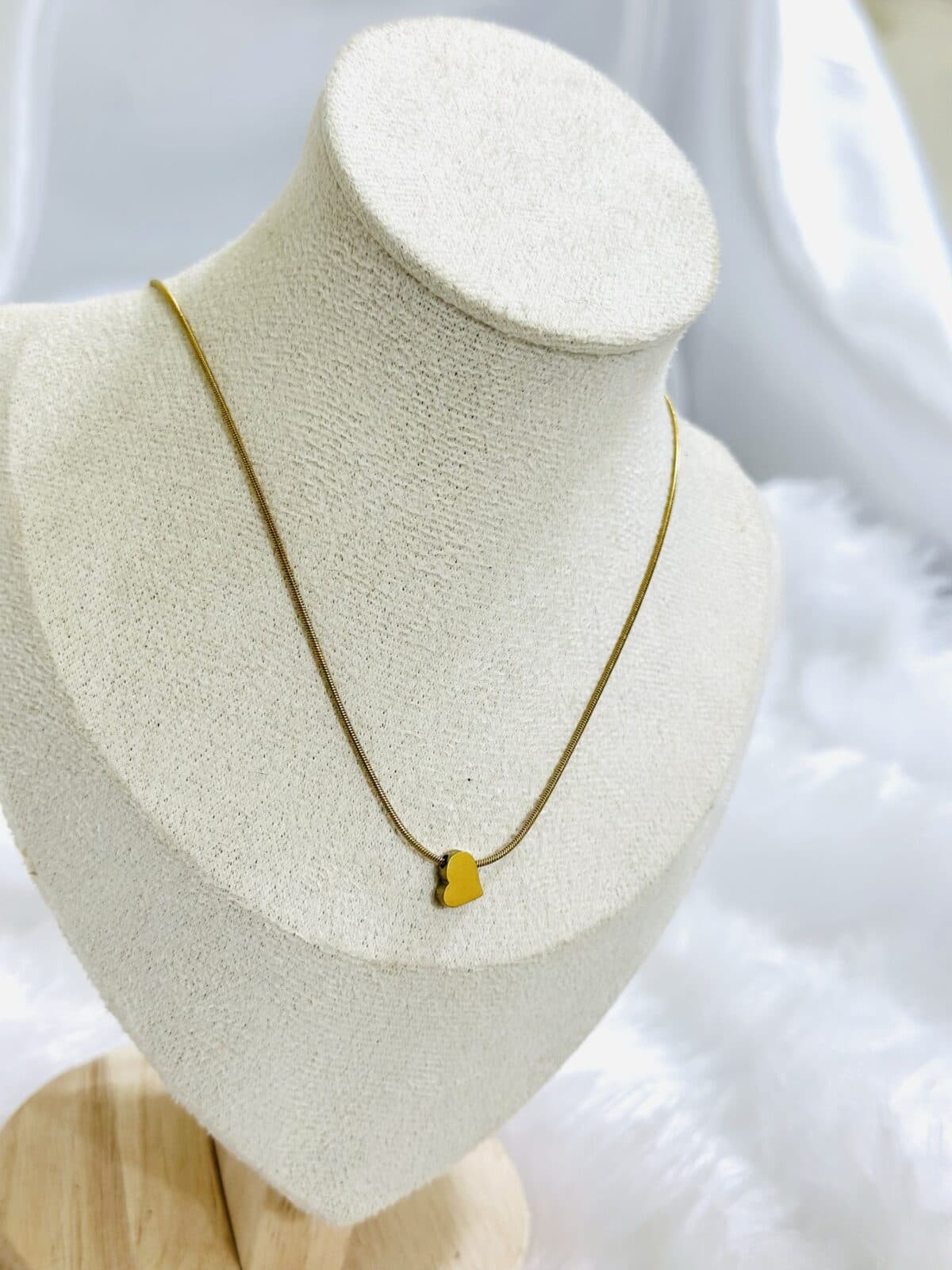 Anti Tarnish Elegant Puffy Heart Necklace