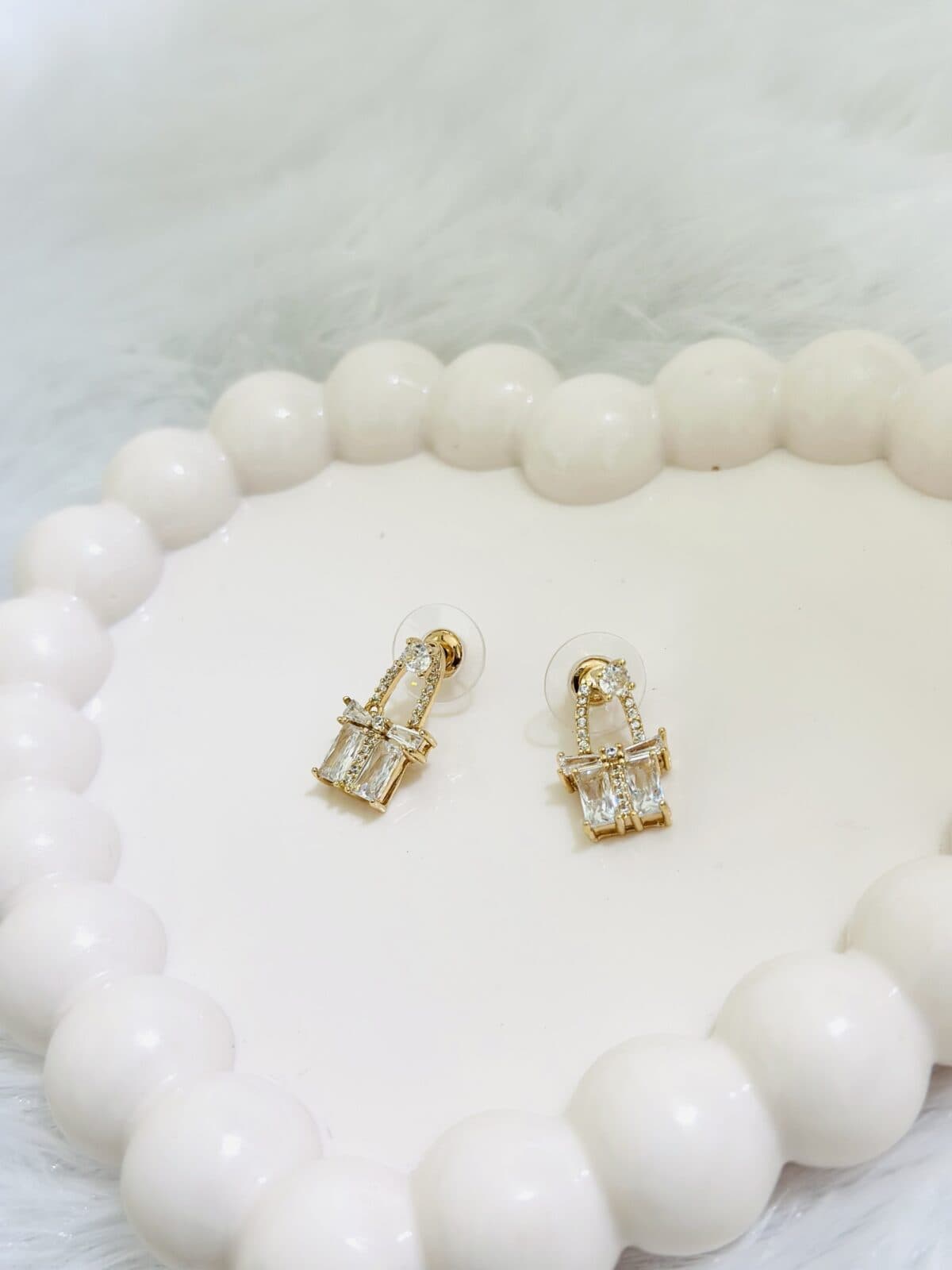 Anti Tarnish Crystal Bow Lock Earrings