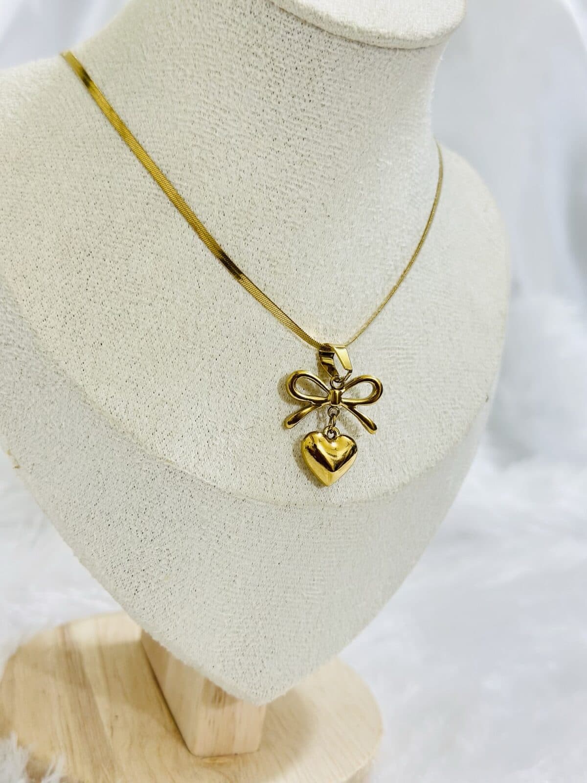 Anti tarnish Luxe Ribbon Heart Necklace